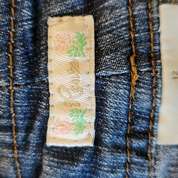 MODEST Jean Skirt with Pockets 12 - Picture 8 of 11